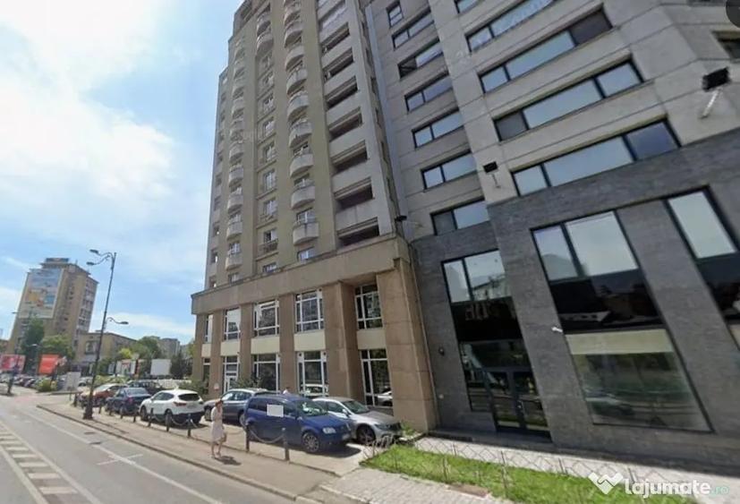 Spațiu comercial, de 690 mp, în Națiunile Unite