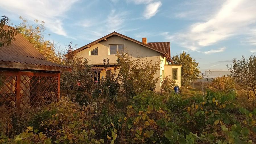 Casă cu 3 camere cu Teren 4250 Mp în Moara Vlăsiei