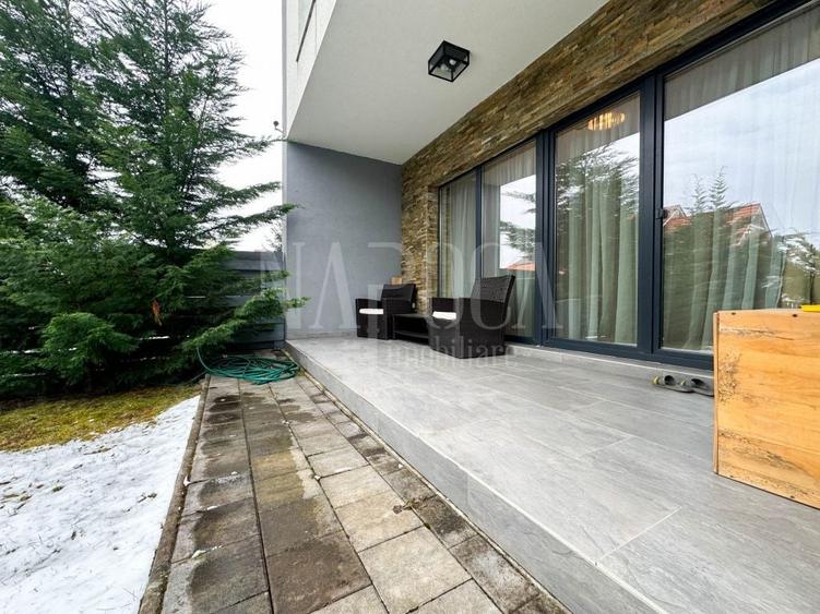 Duplex cu 4 camere cu Canalizare în Europa