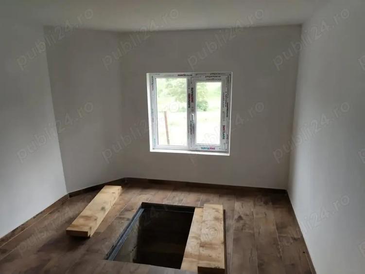 Casă cu 3 camere cu Teren 4627 Mp în Guranda
