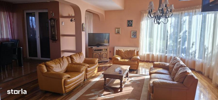 Casă cu 3 camere cu Teren 678 Mp în Europa