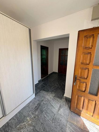 Casă cu 3 camere în Podiș