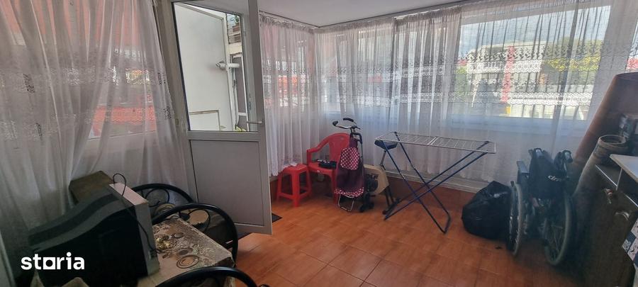 Apartament cu 4 camere, mobilat în Ultracentral