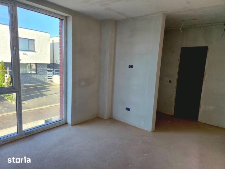Casă cu 4 camere cu Teren 298 Mp în Central