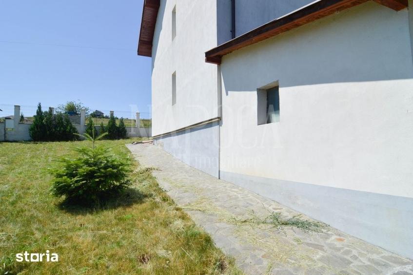 Casă cu 5 camere cu Teren 1100 Mp în Central