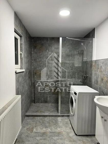 Apartament cu 2 camere decomandat, mobilat în Fratelia