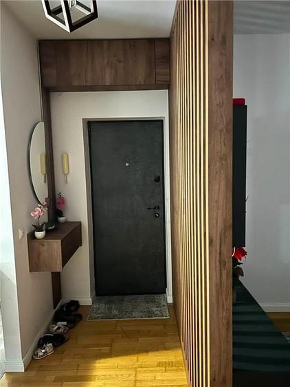 Apartament cu 3 camere decomandat, mobilat în Torontalului