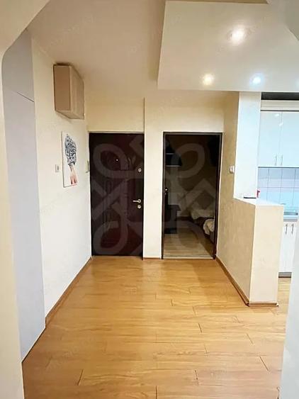 Apartament cu 3 camere decomandat în Rogerius