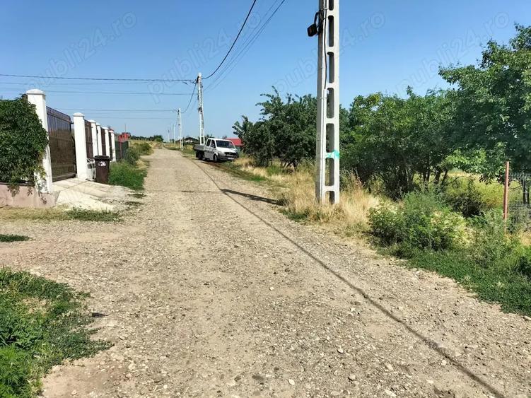 Teren de 1800 mp, în Central