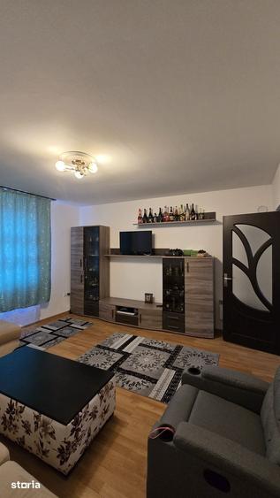 Casă cu 3 camere decomandat cu Teren 406 Mp în Central