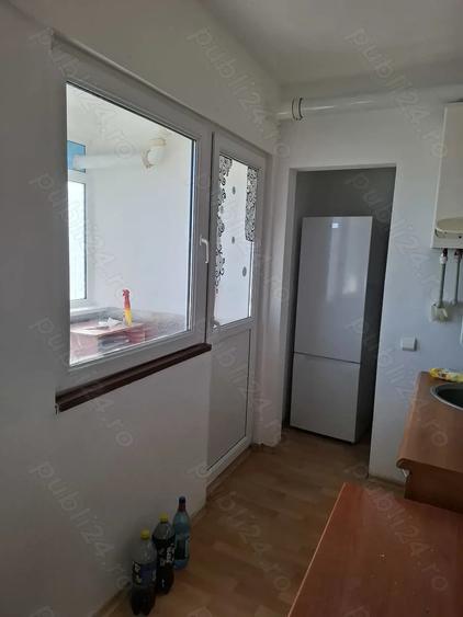Apartament cu 2 camere semidecomandat în Ostroveni