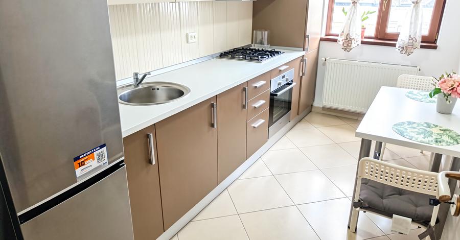 Apartament cu 2 camere decomandat în Jiului