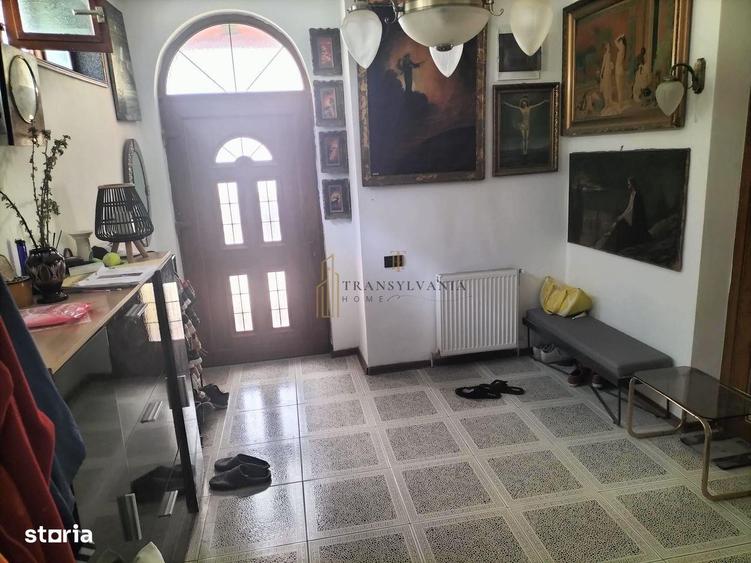 Casă cu 4 camere cu Canalizare în Ultracentral