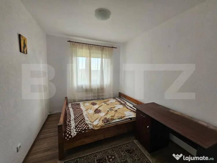 Apartament cu 3 camere decomandat în Cetate