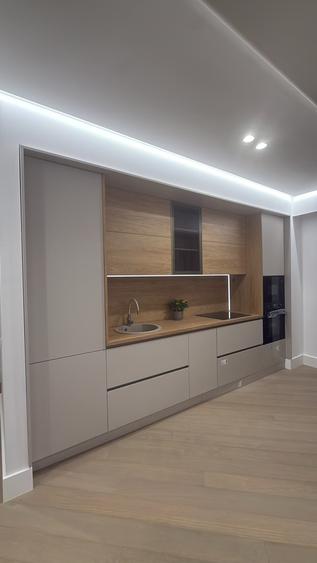 Apartament cu 3 camere semidecomandat în Nord