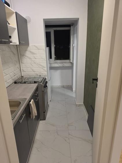 Apartament cu 2 camere decomandat, mobilat în Berceni