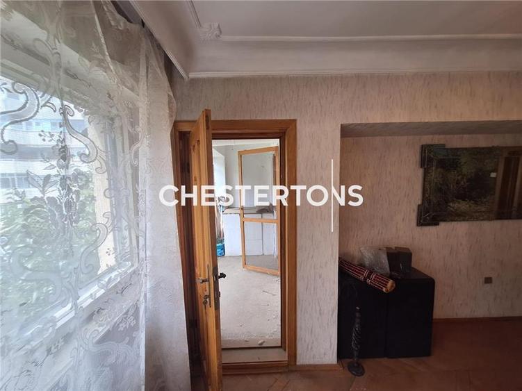 Apartament cu 3 camere decomandat în Ultracentral