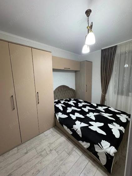 Casă cu 5 camere cu Teren 400 Mp în Haieu