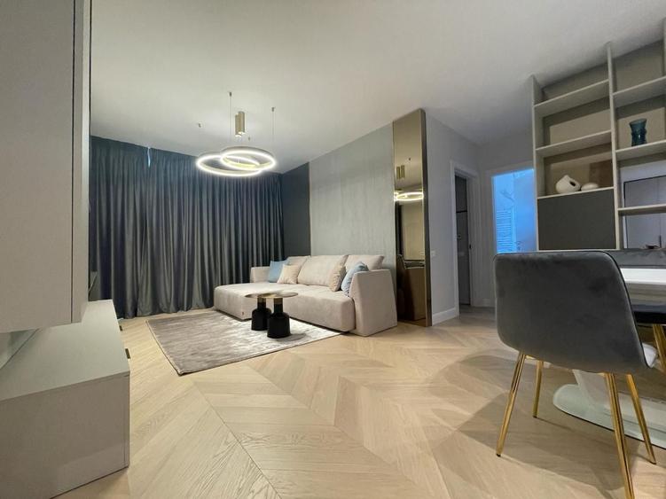 Apartament cu 4 camere în Aviației