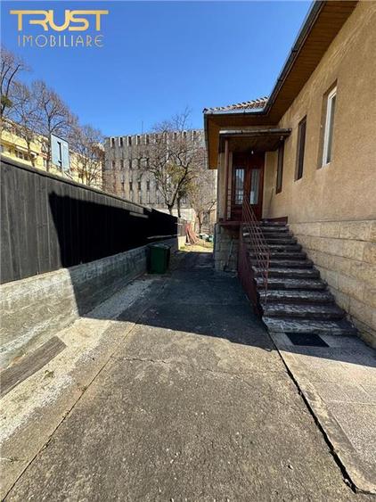 Casă cu 2 camere cu Teren 1040 Mp în Grigorescu