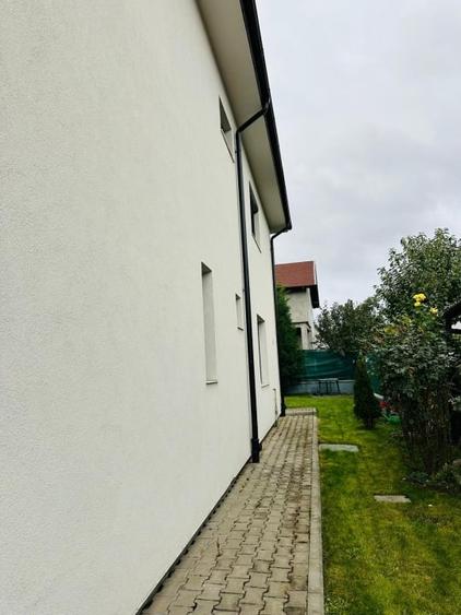 Casă individuală cu 5 camere cu Canalizare în Someșeni