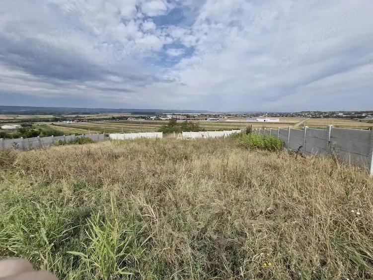 Teren intravilan de vanzare Tatomiresti