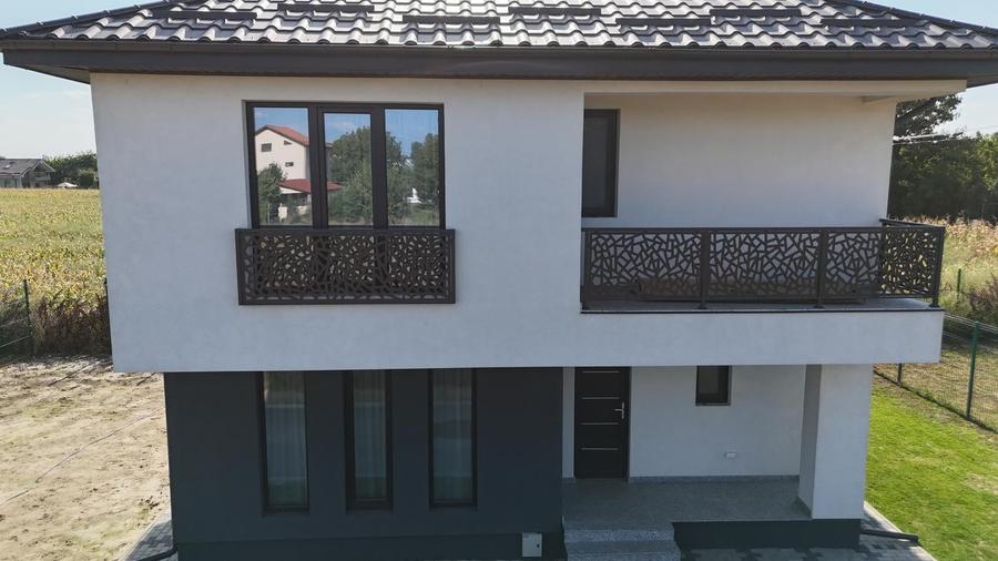 Casă individuală cu 4 camere cu Canalizare în Bolintin-Vale
