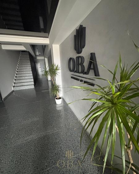 Apartament cu 3 camere semidecomandat în Nord