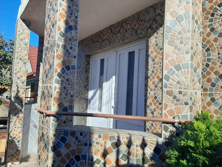 Casă cu 5 camere în Năvodari
