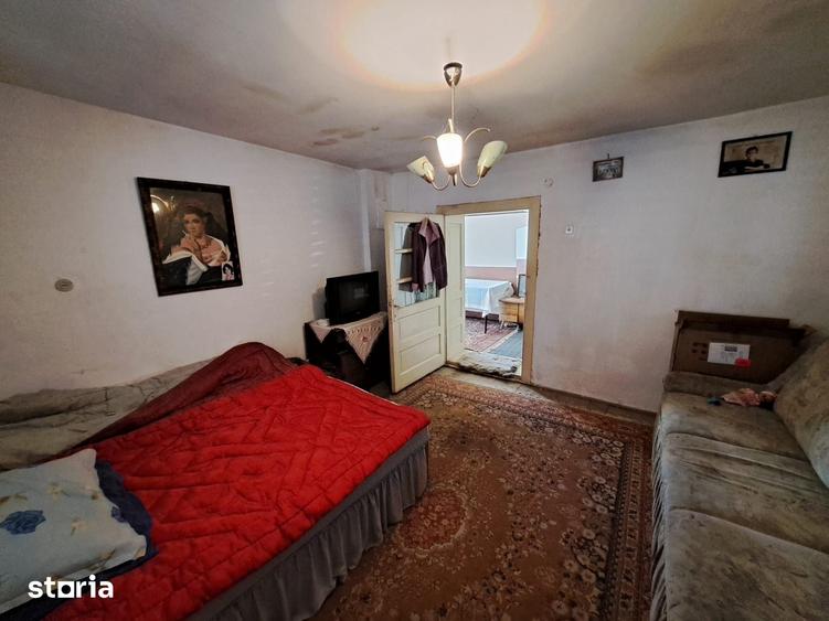 Casă cu 3 camere cu Teren 800 Mp în Slimnic
