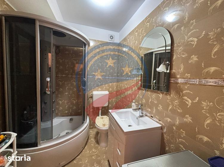 Apartament cu 3 camere, mobilat în Central