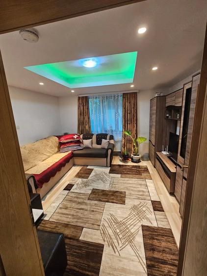 Apartament cu 2 camere decomandat în Bucovăț (Remetea Mare)