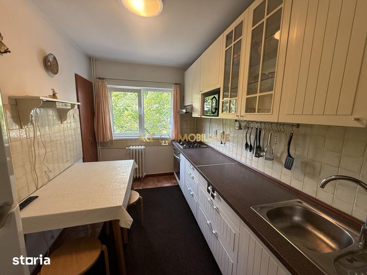 Apartament cu 3 camere, mobilat în Giurgiului