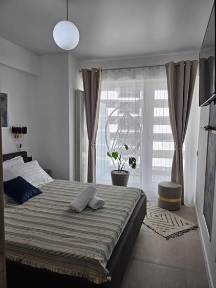 Apartament cu 2 camere decomandat, mobilat în Mamaia-Sat