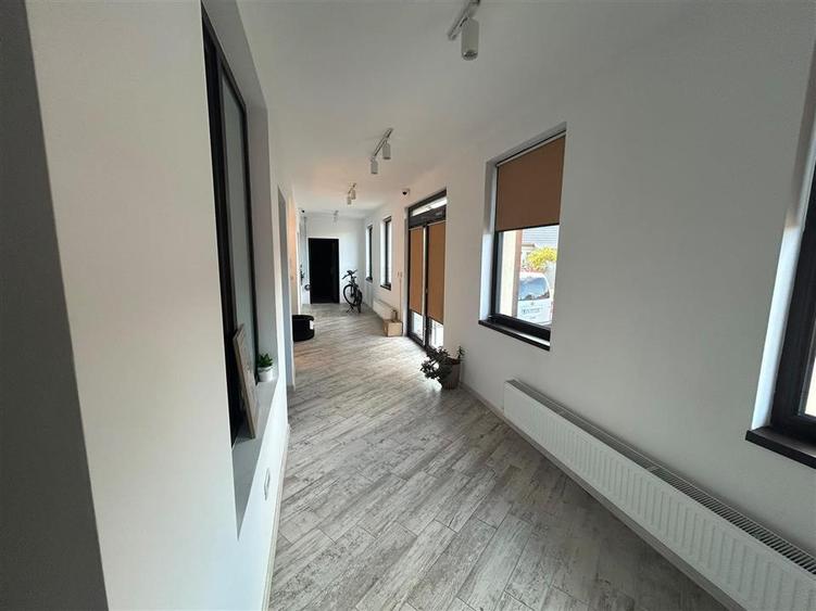 Spațiu comercial, de 170 mp, în Central