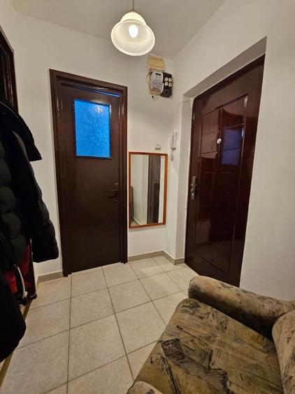 Garsonieră semidecomandată în Gorjului