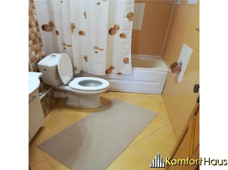 Apartament cu 3 camere decomandat în Ștefan cel Mare