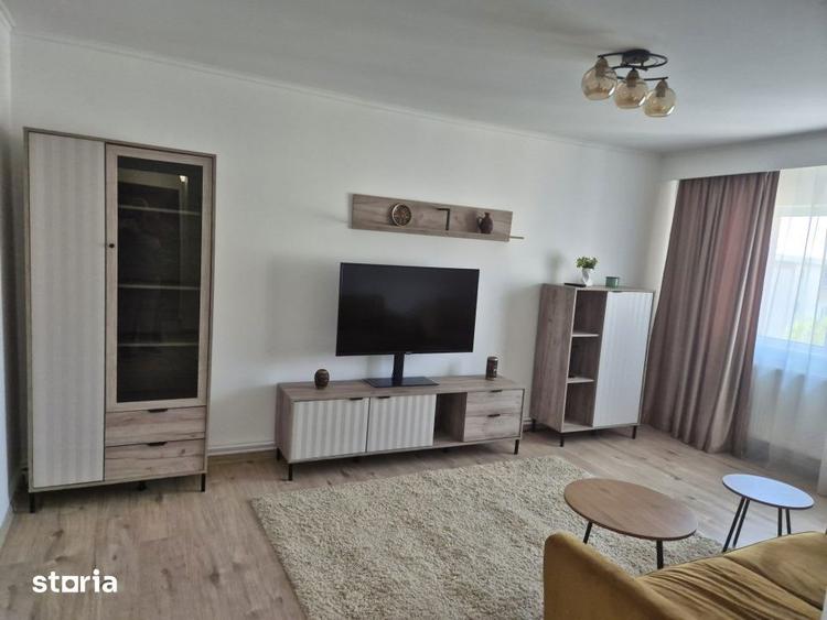 Apartament cu 3 camere în Progresul