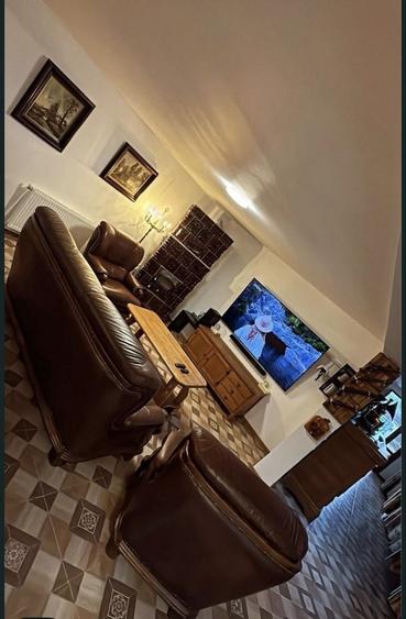 Casă cu 2 camere în Central