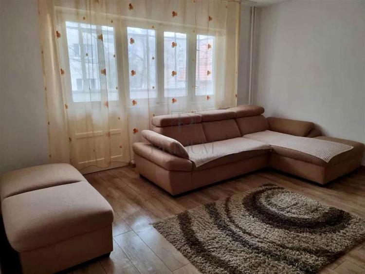 Apartament cu 2 camere decomandat, mobilat în Spitalul Județean