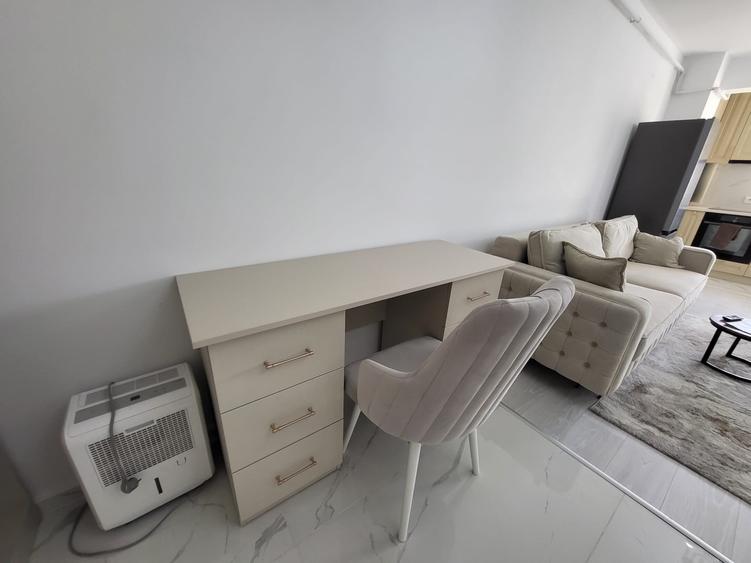Apartament cu 2 camere semidecomandat în Vișani
