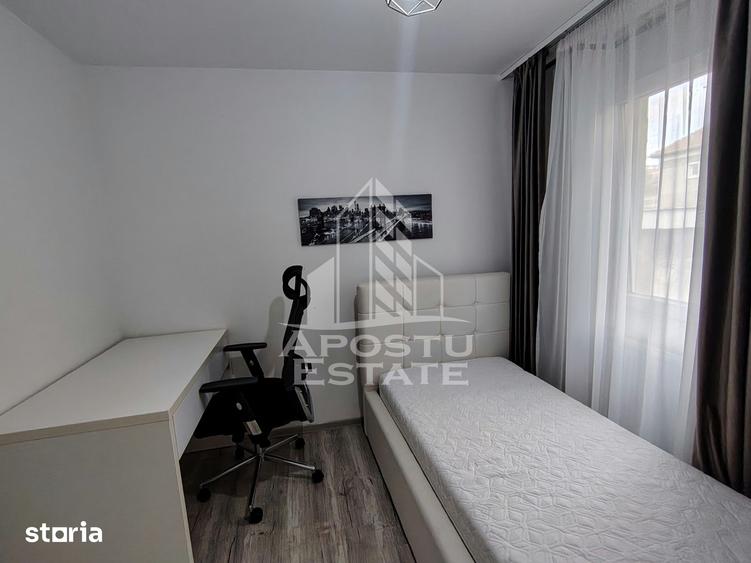 Apartament cu 3 camere, mobilat în Tipografilor