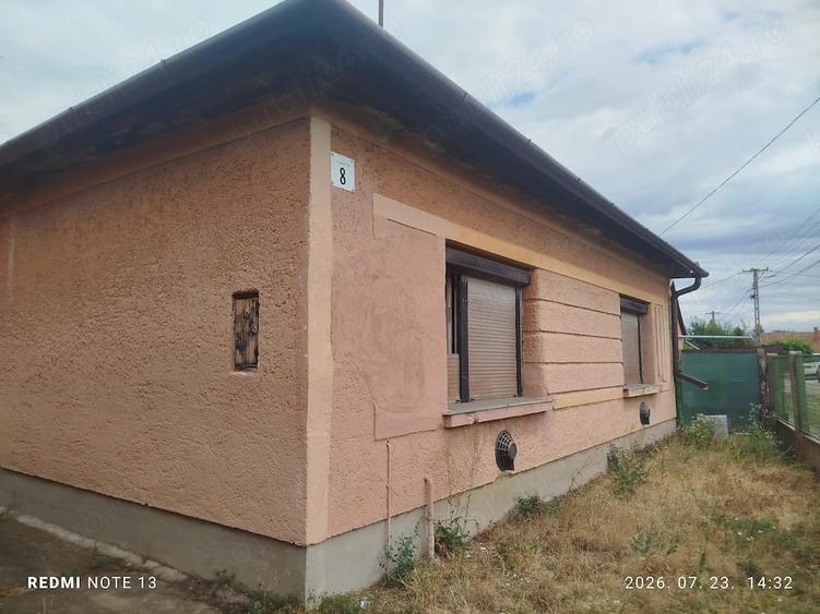 Casă cu 2 camere cu Teren 600 Mp în Central