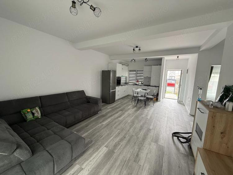 Casă cu Teren 290 Mp în Urseni
