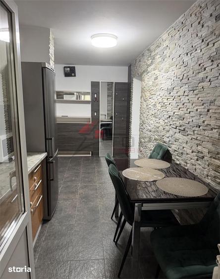 Apartament cu 2 camere decomandat în Nicolina