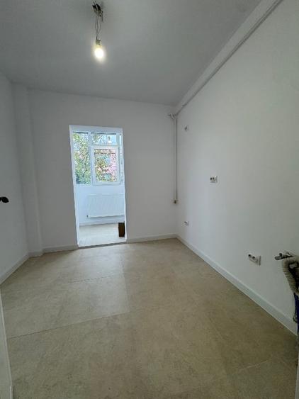 Apartament cu 2 camere decomandat în Nicolina
