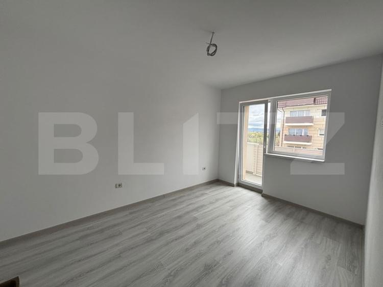 Apartament cu 2 camere semidecomandat în Sânpetru