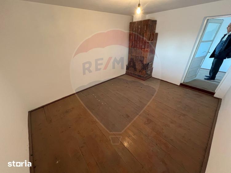 Casă cu 3 camere cu Teren 7000 Mp în Movilița