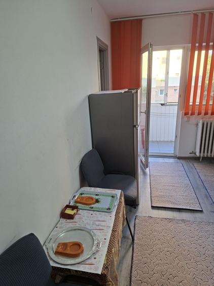 Garsonieră decomandată în Micălaca