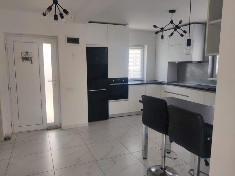 Duplex cu 3 camere cu Teren 250 Mp în Budiului